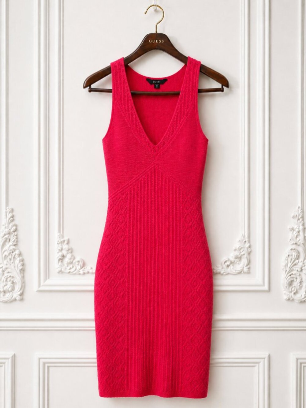 Size Small GUESS Fitted Knit Stretch Dress